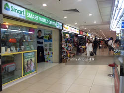 Lucky Plaza (D9), Retail #131414082